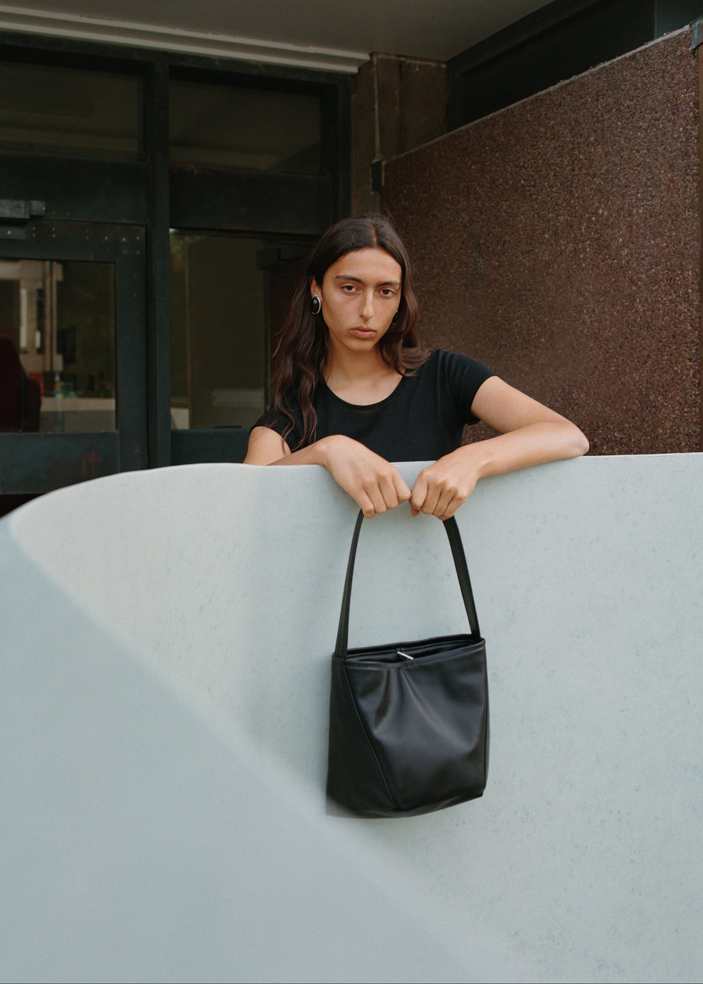 Medium Magda - Black