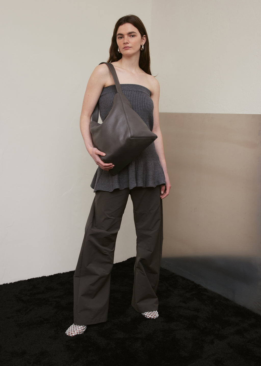 Magda - Soot Pebble