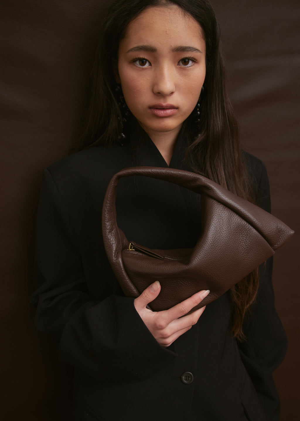 FLO Mini - Dark Coco Pebble