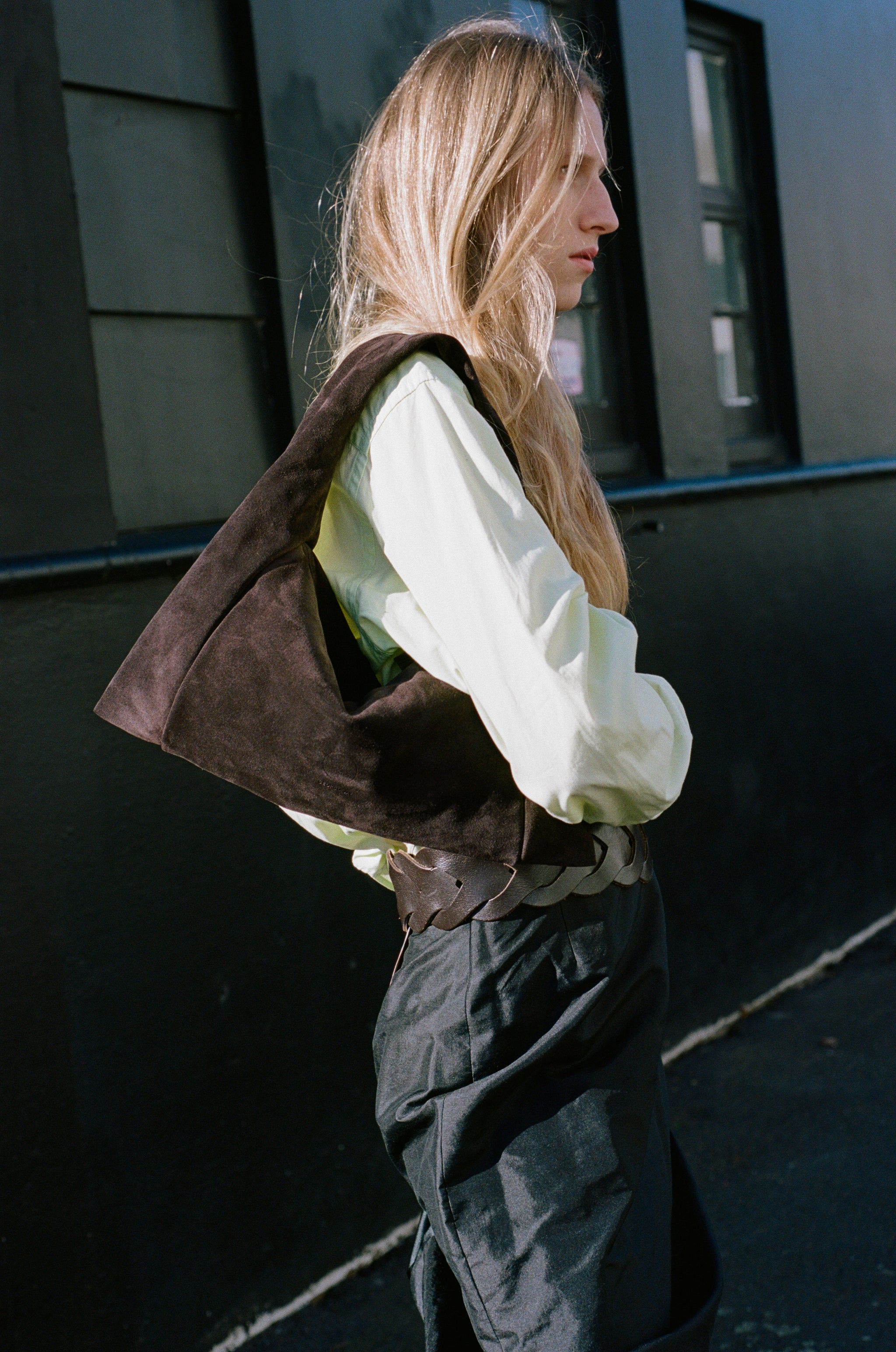 FLO Medium - Espresso Suede
